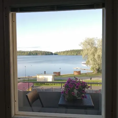 Apartment Parvekkeellinen Rantabulevardilla, 1-4 Hengelle Savonlinna