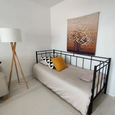 Apartment Parvekkeellinen Rantabulevardilla, 1-4 Hengelle Savonlinna